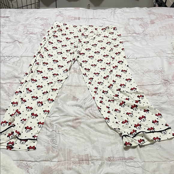 Disney Minnie Mouse Pajama Set - Red and White - Picture 3 of 3